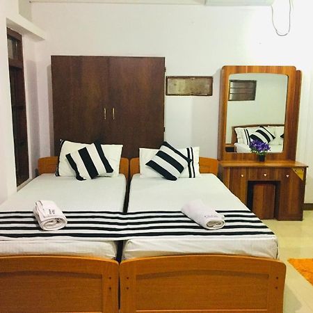Aura City Hostel Anuradhapura Εξωτερικό φωτογραφία