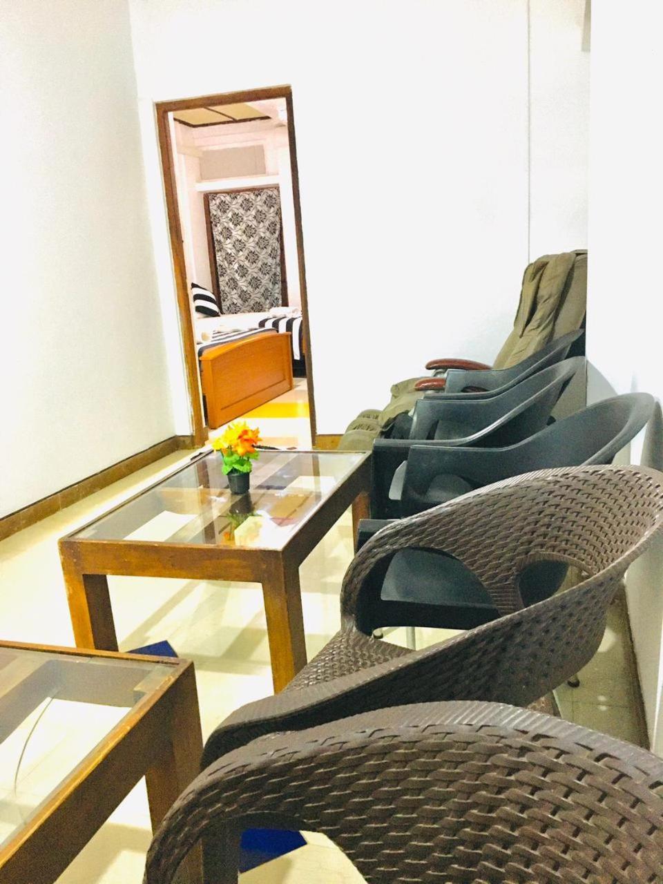 Aura City Hostel Anuradhapura Εξωτερικό φωτογραφία