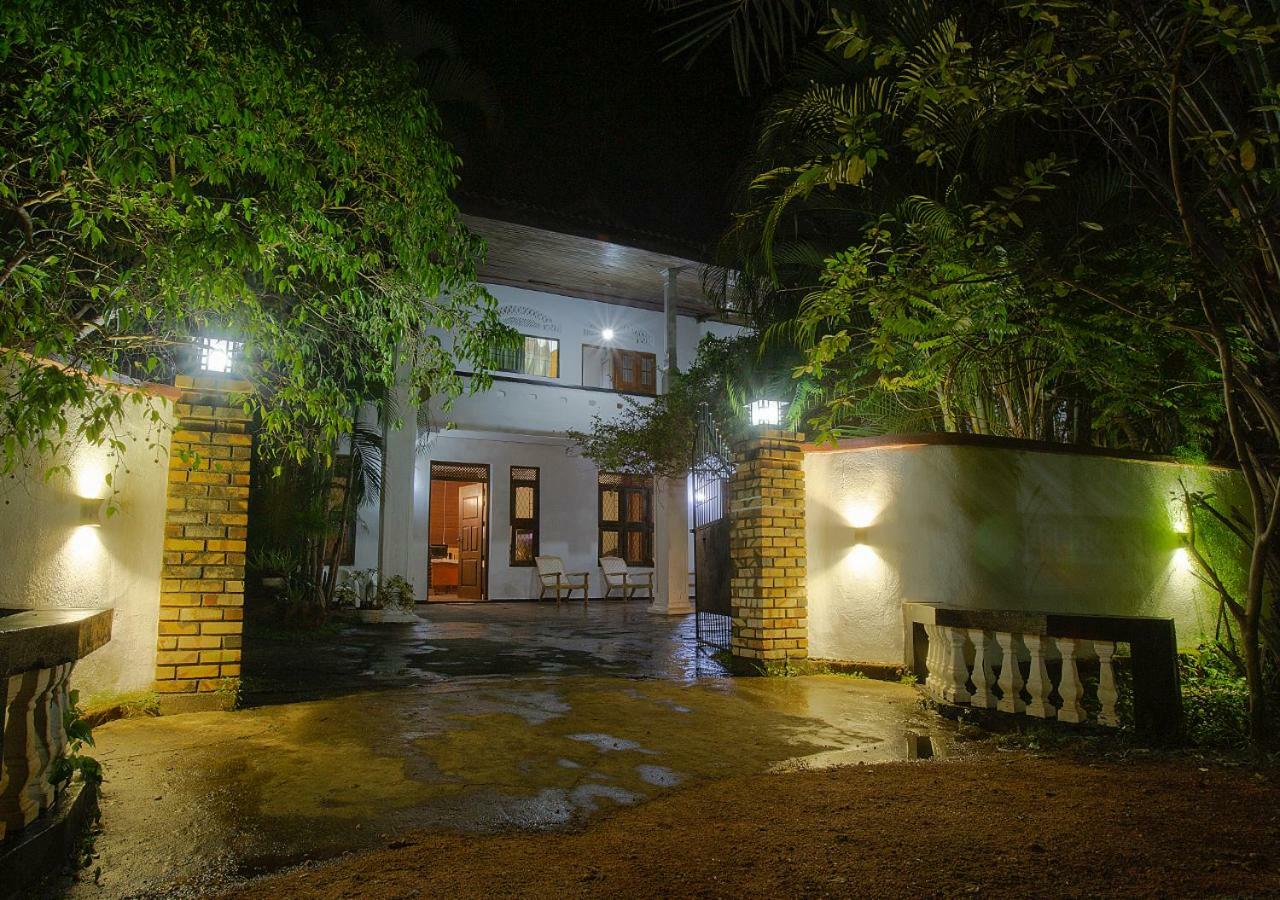 Aura City Hostel Anuradhapura Εξωτερικό φωτογραφία