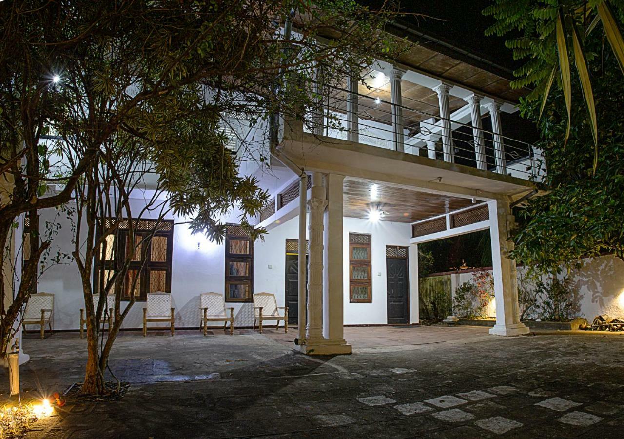 Aura City Hostel Anuradhapura Εξωτερικό φωτογραφία